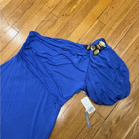 Forever 21 - BRAND NEW - One-Shoulder Royal Blue Dress with fun shoulder accent - Picture 2 of 5